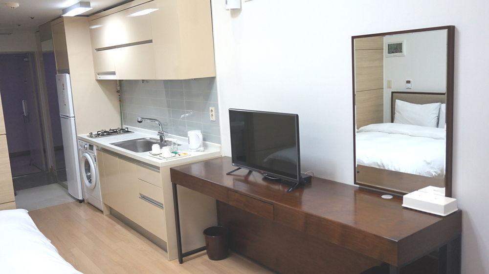 Residence & U Коян Экстерьер фото