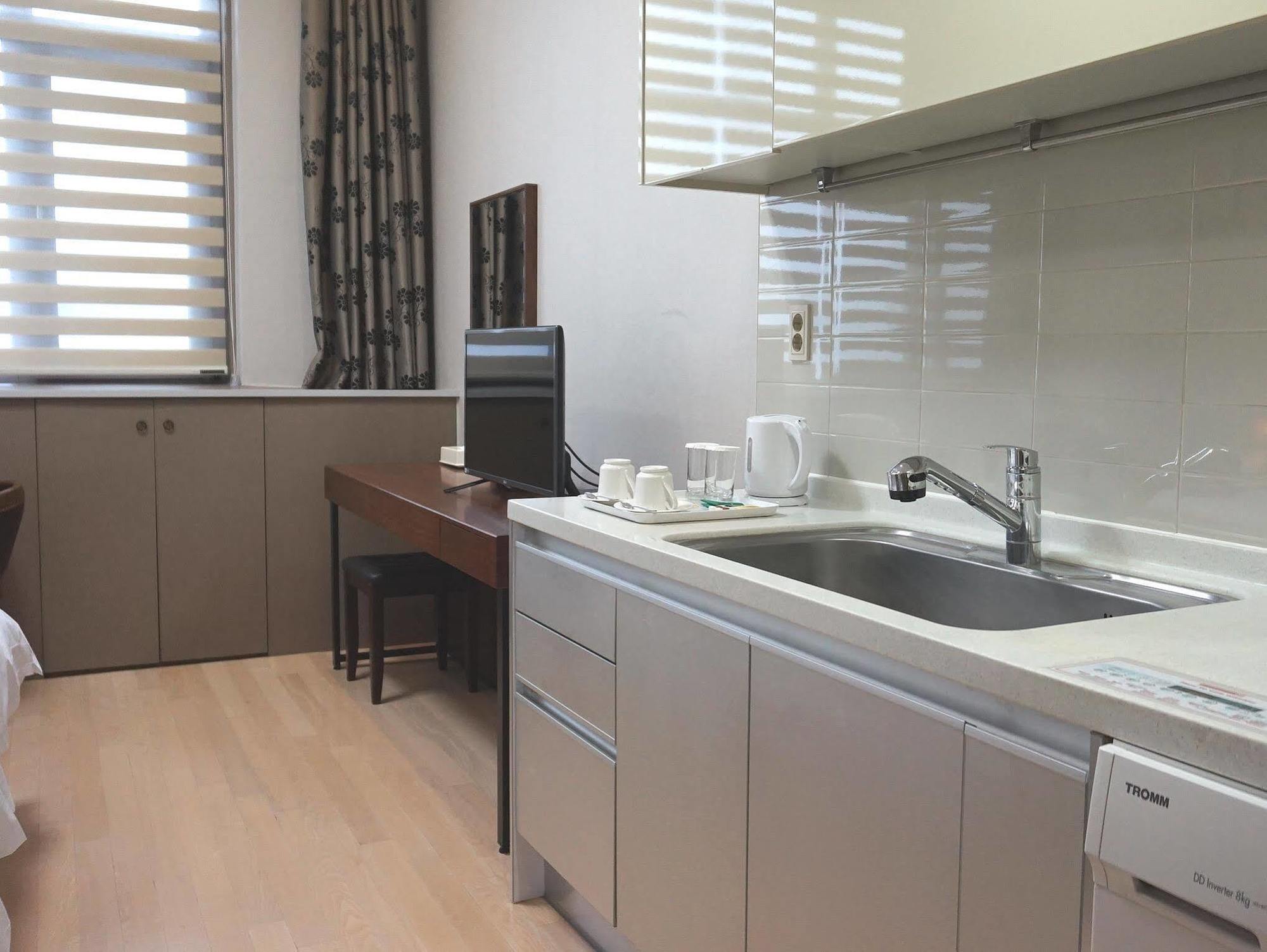 Residence & U Коян Экстерьер фото