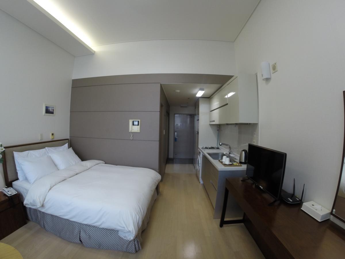 Residence & U Коян Экстерьер фото